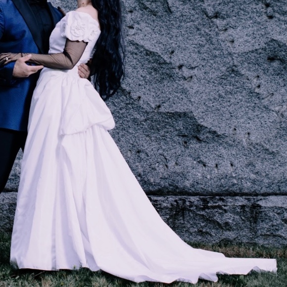 Vintage -Victorian Inspired- Wedding Dress - Picture 6 of 10